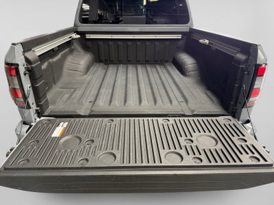 2025 Nissan FRONTIER V6 PRO-4X 25