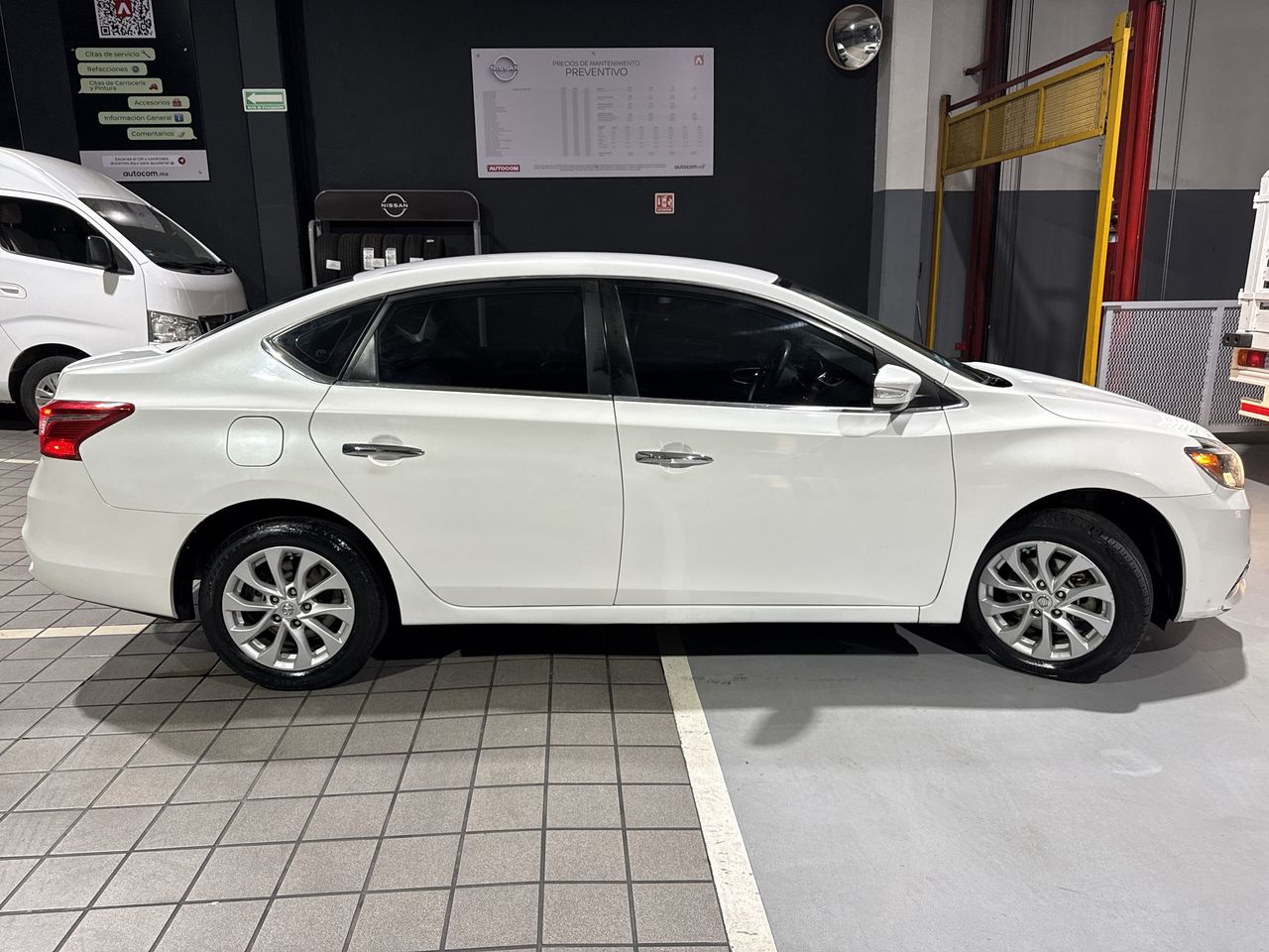 2017 Nissan SENTRA ADVANCE MT