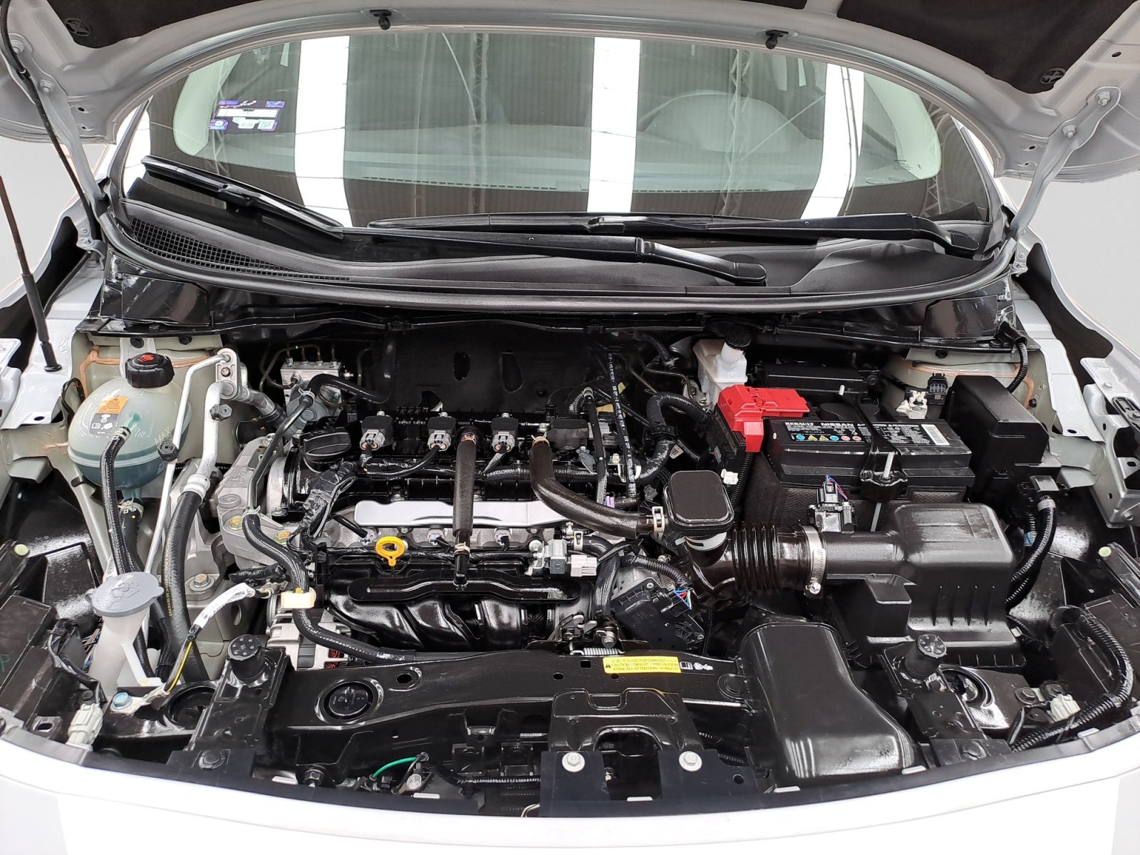 2025 Nissan VERSA ADVANCE MT 25