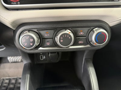 2020 Nissan VERSA ADVANCE CVT