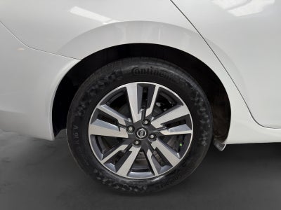 2020 Nissan VERSA ADVANCE CVT