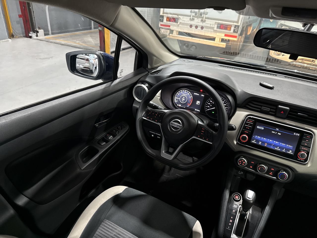 2021 Nissan VERSA ADVANCE CVT 21
