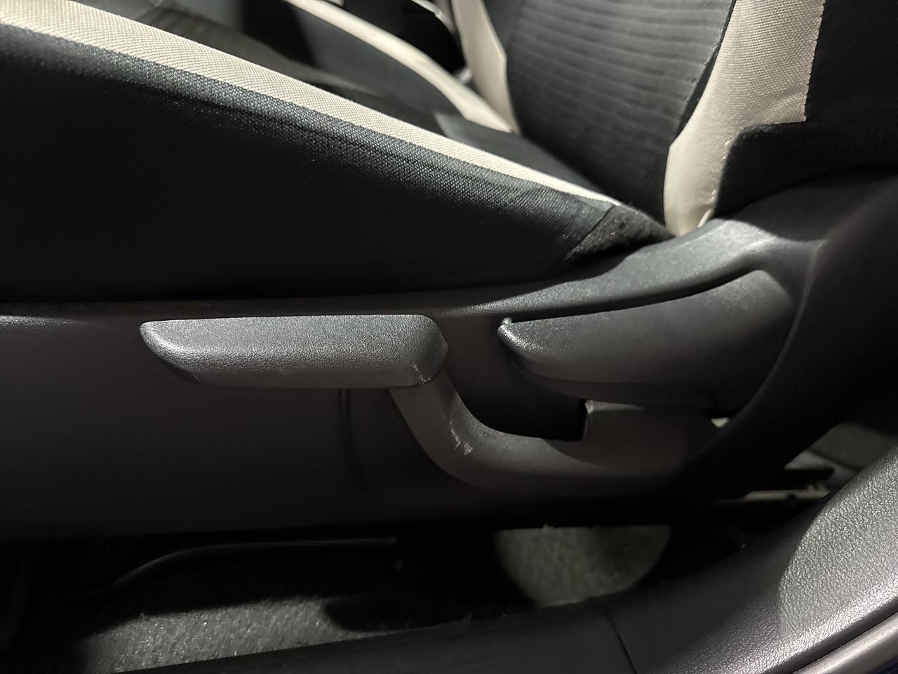 2021 Nissan VERSA ADVANCE CVT 21