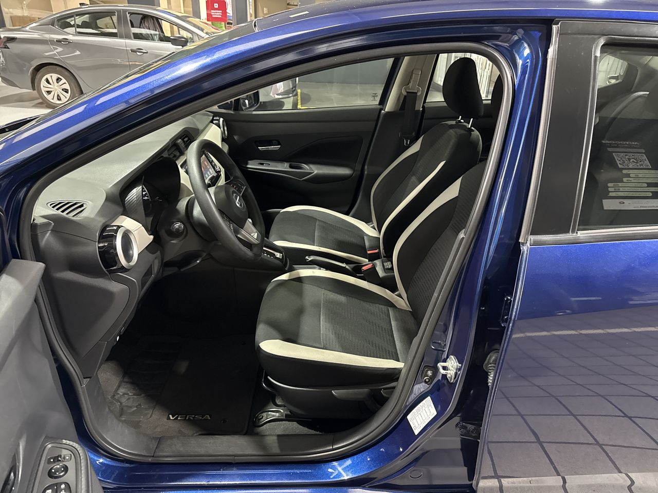 2021 Nissan VERSA ADVANCE CVT 21