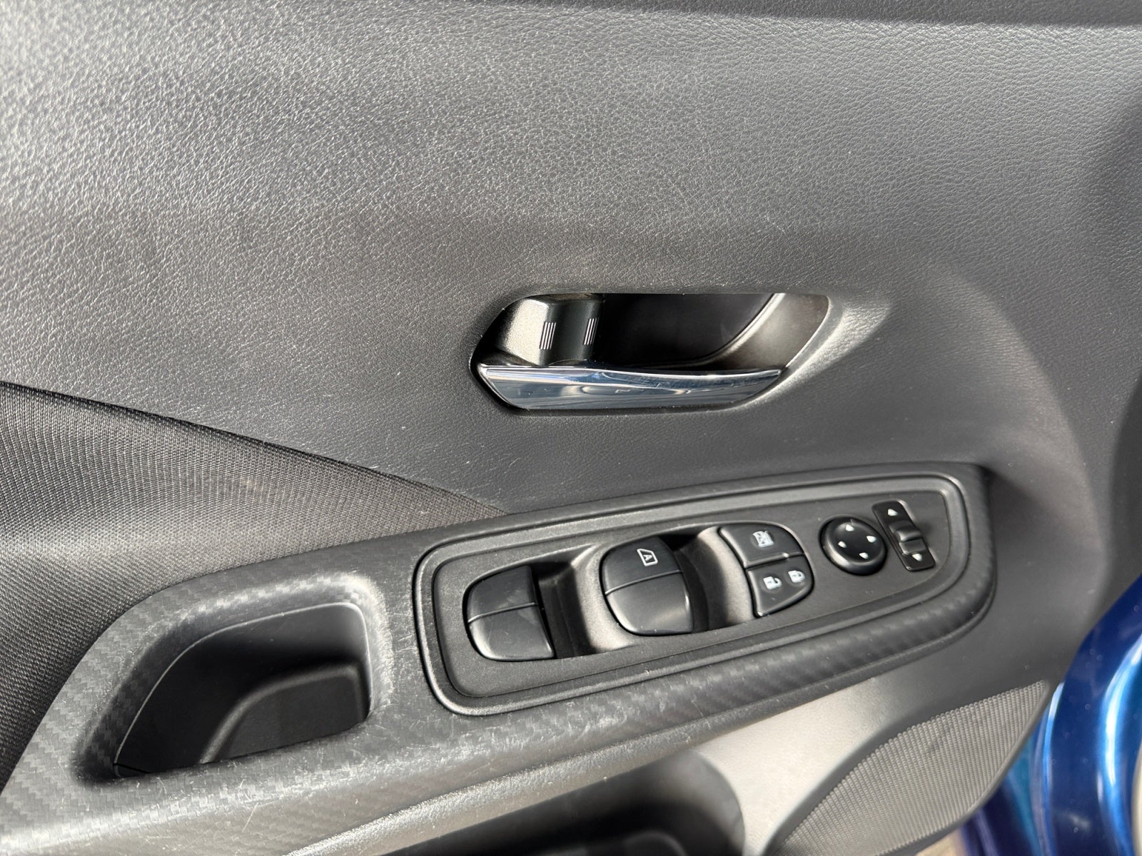 2024 Nissan VERSA ADVANCE MT 24