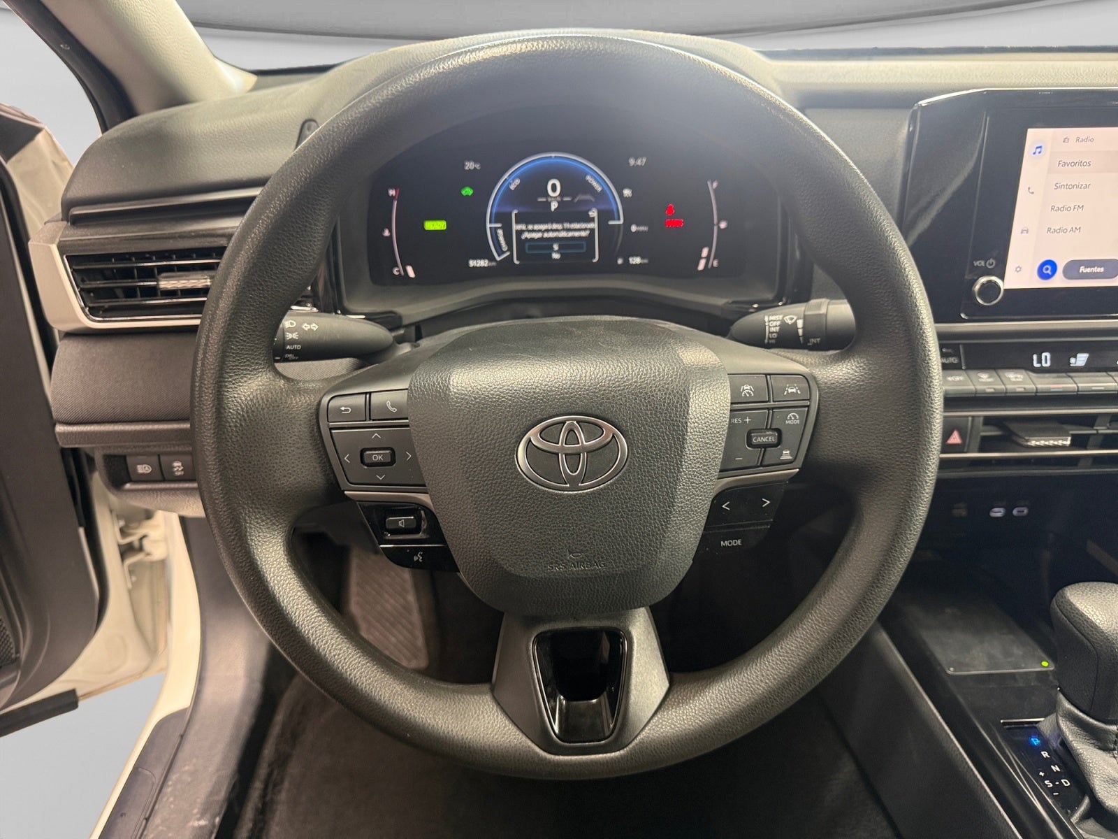 2025 Toyota CAMRY LE HEV