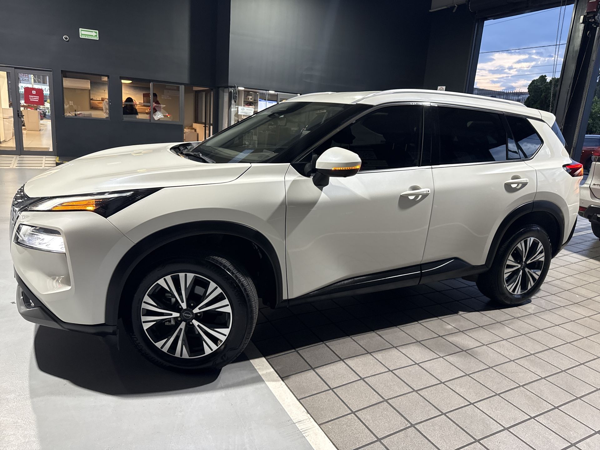 2025 Nissan X-TRAIL EXCLUSIVE 2 ROW 25