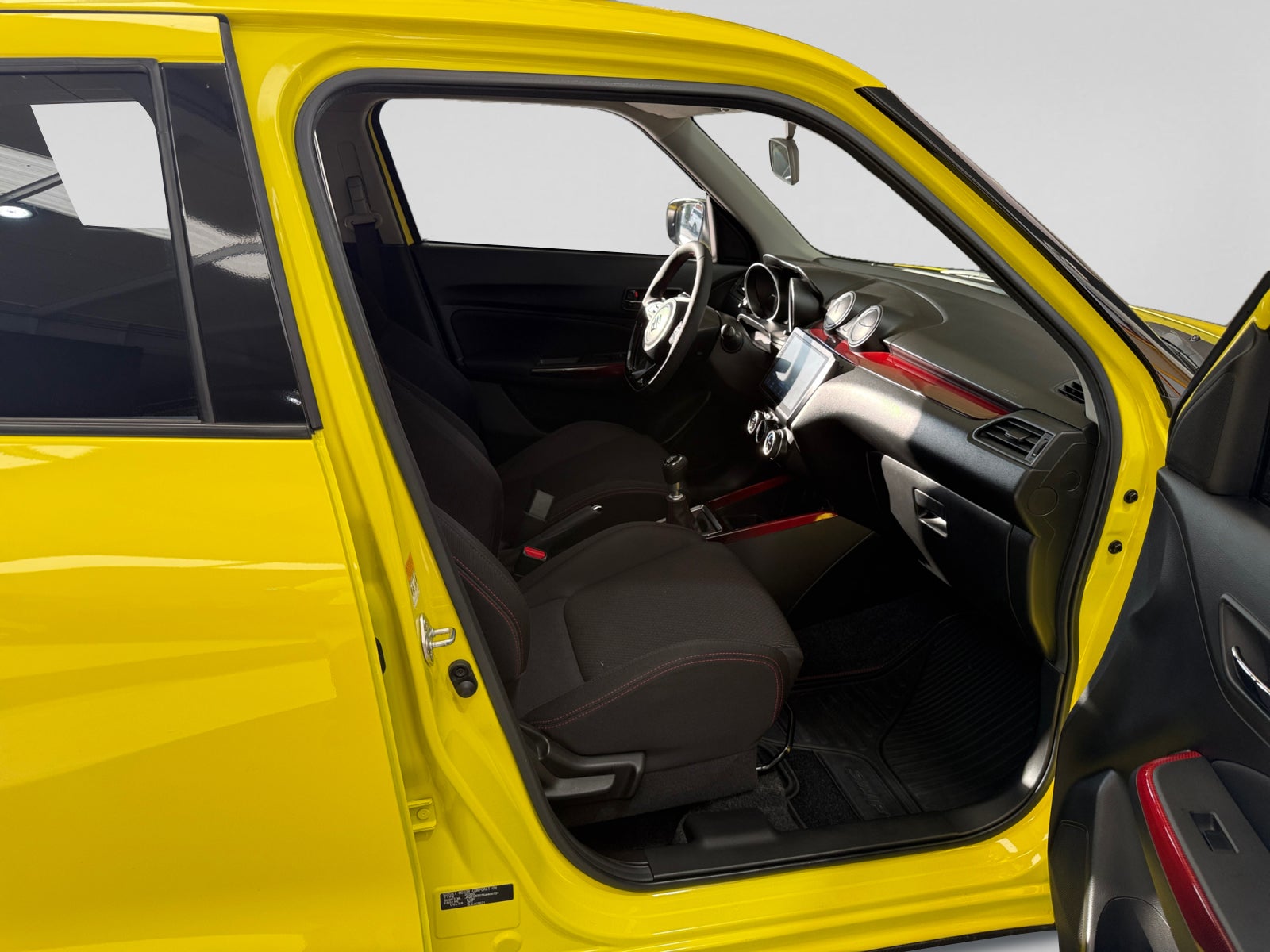 2025 SUZUKI SWIFT BOOSTERGREEN GLX MANUAL