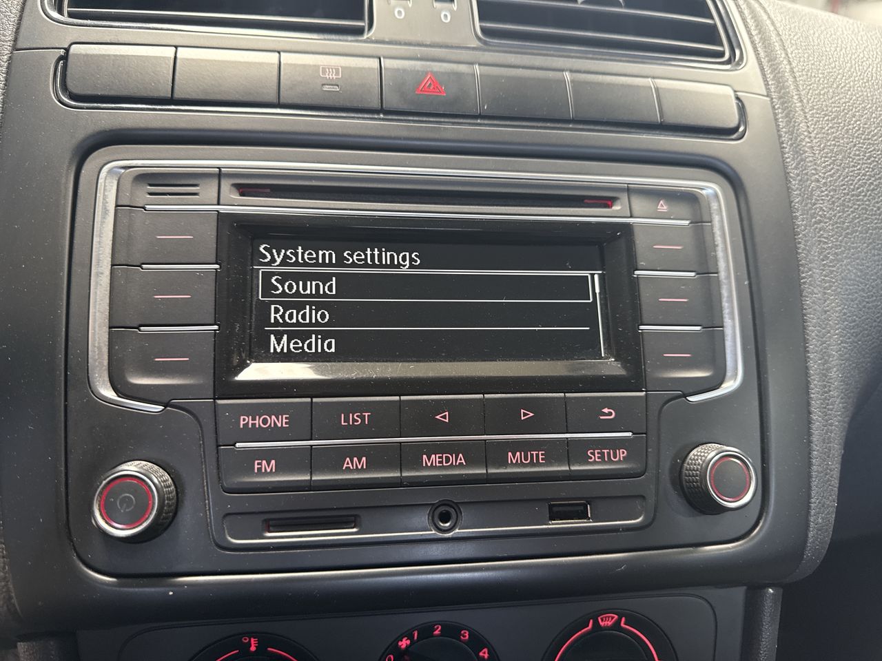 2019 Volkswagen VENTO STARTLINE STD.