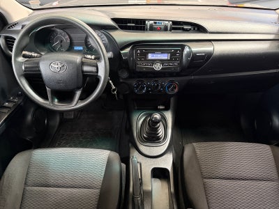 2019 Toyota HILUX 4X2 DOBLE CABINA SR