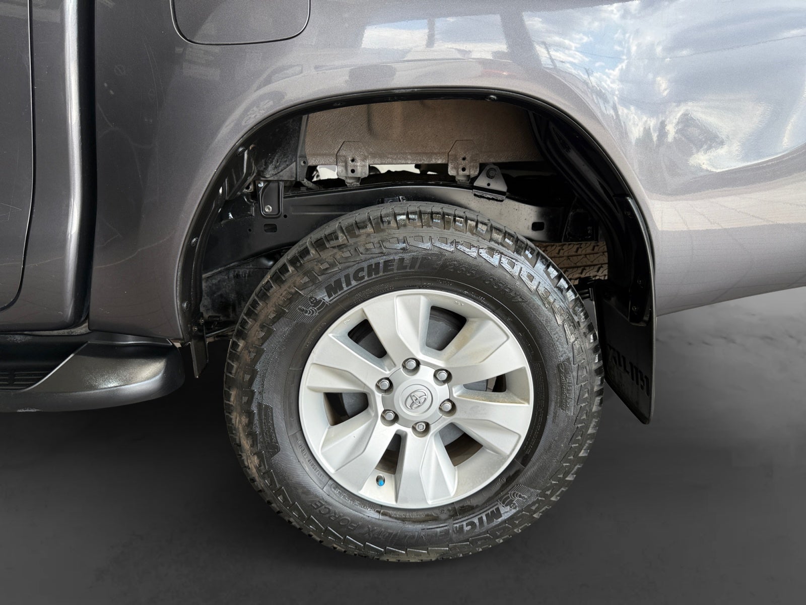 2019 Toyota HILUX 4X2 DOBLE CABINA SR